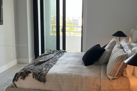 Condo in Aventura, Florida, 2 bedrooms  № 2022408 - photo 9