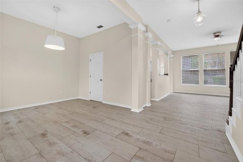 House in Celebration, Florida 3 bedrooms, 151.99 sq.m. № 2231978 - photo 4