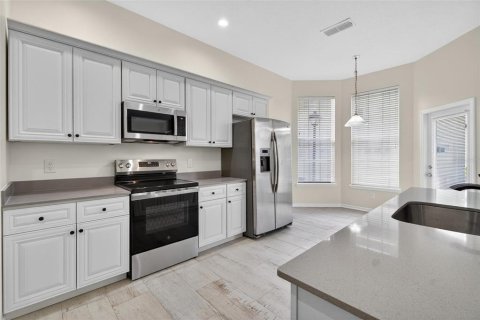House in Celebration, Florida 3 bedrooms, 151.99 sq.m. № 2231978 - photo 17
