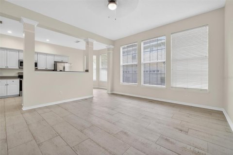 House in Celebration, Florida 3 bedrooms, 151.99 sq.m. № 2231978 - photo 13