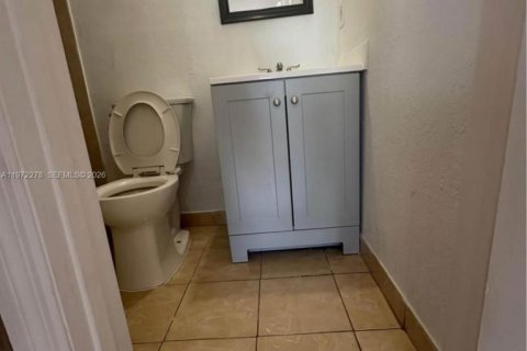 Купить виллу или дом в Тампа, Флорида 4 спальни, 110м2, № 2051872 - фото 28