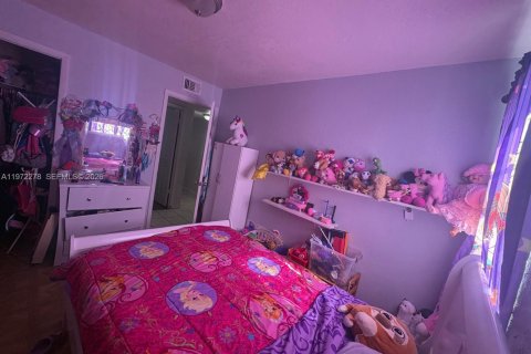 Купить виллу или дом в Тампа, Флорида 4 спальни, 110м2, № 2051872 - фото 16