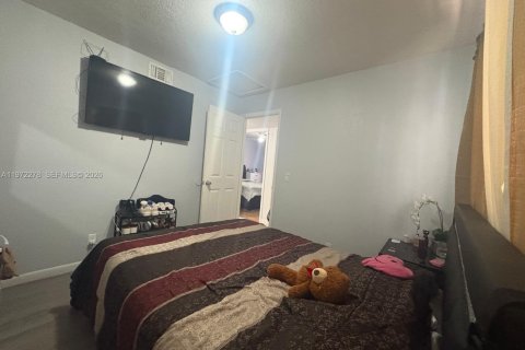 Купить виллу или дом в Тампа, Флорида 4 спальни, 110м2, № 2051872 - фото 18