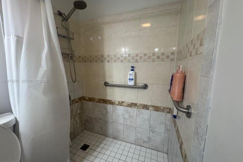 Купить виллу или дом в Тампа, Флорида 4 спальни, 110м2, № 2051872 - фото 10