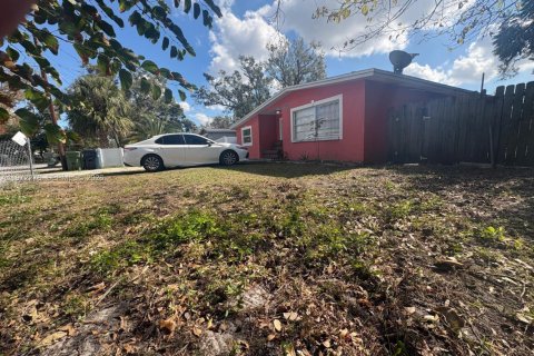 Купить виллу или дом в Тампа, Флорида 4 спальни, 110м2, № 2051872 - фото 3