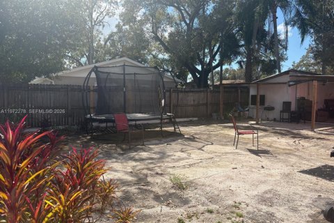 Купить виллу или дом в Тампа, Флорида 4 спальни, 110м2, № 2051872 - фото 17