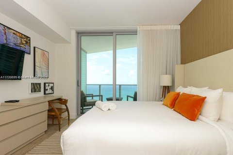 Copropriété à vendre à Hollywood, Floride: 2 chambres, 105.54 m2 № 1709136 - photo 1
