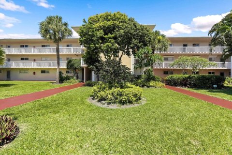 Copropriété à vendre à Lake Worth, Floride: 2 chambres, 83.05 m2 № 2175743 - photo 2