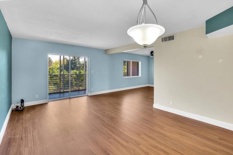 Copropriété à vendre à Lake Worth, Floride: 2 chambres, 83.05 m2 № 2175743 - photo 15
