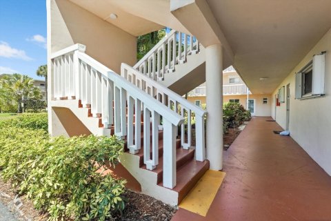 Copropriété à vendre à Lake Worth, Floride: 2 chambres, 83.05 m2 № 2175743 - photo 4