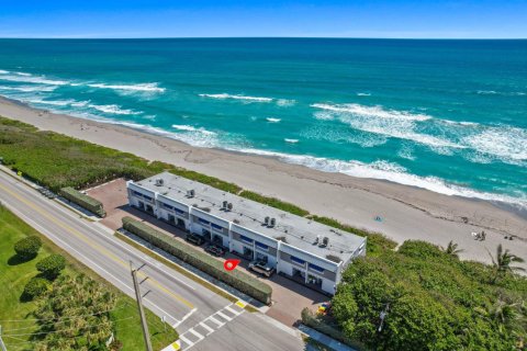 Condo in Juno Beach, Florida, 3 bedrooms  № 1151941 - photo 1