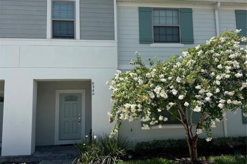 Adosado en venta en Kissimmee, Florida, 5 dormitorios, 210.24 m2 № 1255414 - foto 2