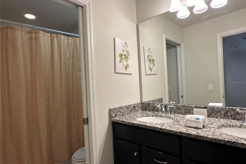 Adosado en venta en Kissimmee, Florida, 5 dormitorios, 210.24 m2 № 1255414 - foto 18