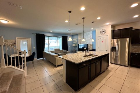 Adosado en venta en Kissimmee, Florida, 5 dormitorios, 210.24 m2 № 1255414 - foto 6