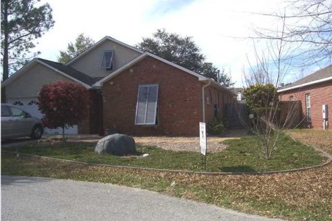 Casa en alquiler en Niceville, Florida, 3 dormitorios, 167.32 m2 № 562616 - foto 1