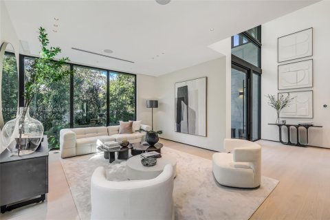 Villa ou maison à vendre à Miami, Floride: 7 chambres, 547.47 m2 № 2090263 - photo 4