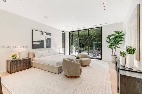 Villa ou maison à vendre à Miami, Floride: 7 chambres, 547.47 m2 № 2090263 - photo 11