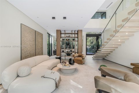 Villa ou maison à vendre à Miami, Floride: 7 chambres, 547.47 m2 № 2090263 - photo 7