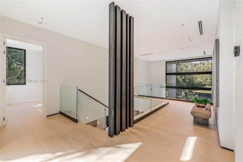 Villa ou maison à vendre à Miami, Floride: 7 chambres, 547.47 m2 № 2090263 - photo 16