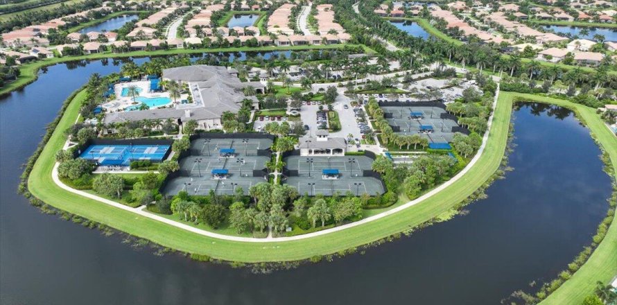 Casa en Boynton Beach, Florida 2 dormitorios, 233.46 m2 № 777388