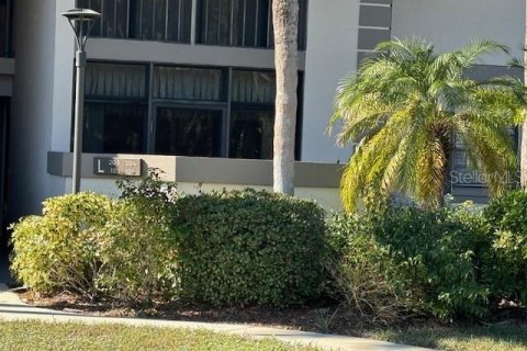 Condominio en venta en Port Charlotte, Florida, 2 dormitorios, 89.56 m2 № 2228531 - foto 3