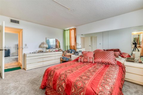 Condominio en venta en Lauderdale Lakes, Florida, 2 dormitorios, 93.83 m2 № 2082831 - foto 19