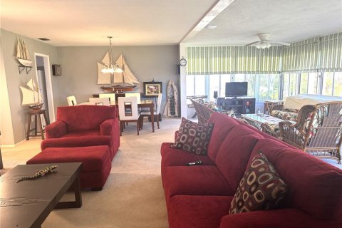 House in Sarasota, Florida 2 bedrooms, 145.76 sq.m. № 2099451 - photo 7