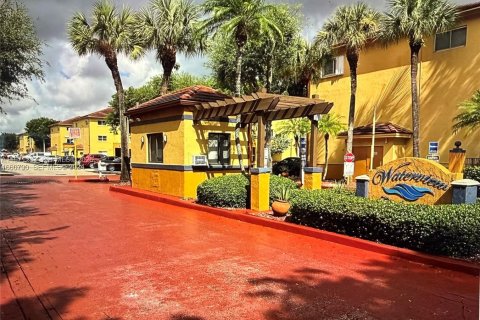 Condominio en Miami, Florida, 2 dormitorios  № 2032125