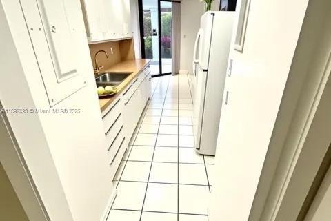 Condo in Miami, Florida, 2 bedrooms  № 1968344 - photo 6