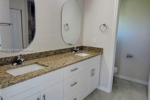 House in LaBelle, Florida 3 bedrooms № 1881620 - photo 4