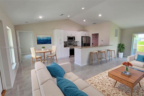 House in LaBelle, Florida 3 bedrooms № 1881620 - photo 3