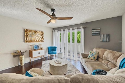 Copropriété à vendre à Treasure Island, Floride: 2 chambres, 100.33 m2 № 2408779 - photo 13