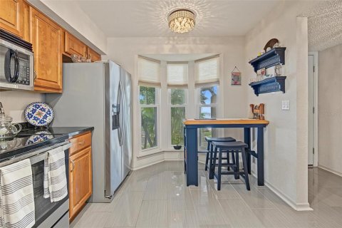 Copropriété à vendre à Treasure Island, Floride: 2 chambres, 100.33 m2 № 2408779 - photo 16