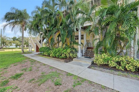 Copropriété à vendre à Treasure Island, Floride: 2 chambres, 100.33 m2 № 2408779 - photo 24