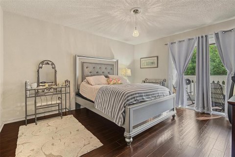 Copropriété à vendre à Treasure Island, Floride: 2 chambres, 100.33 m2 № 2408779 - photo 3