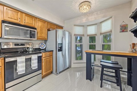 Copropriété à vendre à Treasure Island, Floride: 2 chambres, 100.33 m2 № 2408779 - photo 17