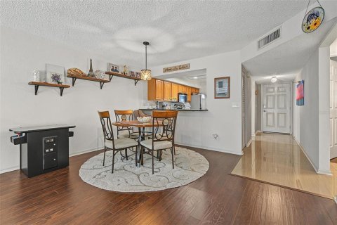 Copropriété à vendre à Treasure Island, Floride: 2 chambres, 100.33 m2 № 2408779 - photo 10