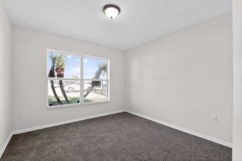 Villa ou maison à vendre à Belle Glade, Floride: 4 chambres, 136.19 m2 № 2077909 - photo 12