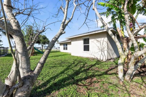 Villa ou maison à vendre à Belle Glade, Floride: 4 chambres, 136.19 m2 № 2077909 - photo 24