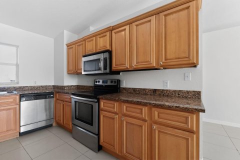 Villa ou maison à vendre à Belle Glade, Floride: 4 chambres, 136.19 m2 № 2077909 - photo 10