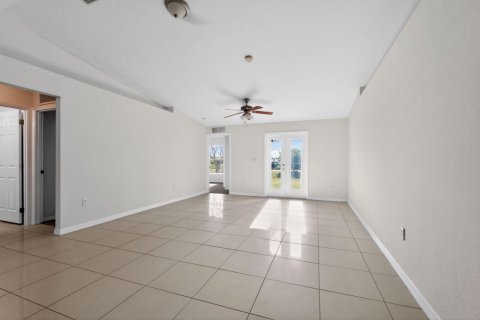 Villa ou maison à vendre à Belle Glade, Floride: 4 chambres, 136.19 m2 № 2077909 - photo 5