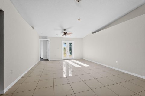 Villa ou maison à vendre à Belle Glade, Floride: 4 chambres, 136.19 m2 № 2077909 - photo 6