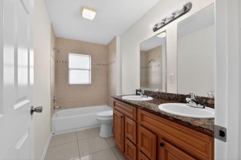 Villa ou maison à vendre à Belle Glade, Floride: 4 chambres, 136.19 m2 № 2077909 - photo 18