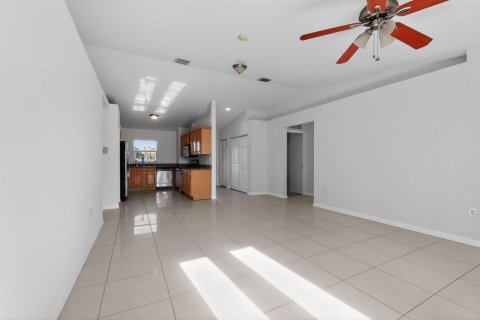 Villa ou maison à vendre à Belle Glade, Floride: 4 chambres, 136.19 m2 № 2077909 - photo 4