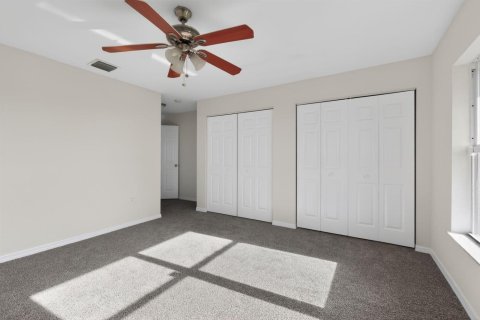 Villa ou maison à vendre à Belle Glade, Floride: 4 chambres, 136.19 m2 № 2077909 - photo 16