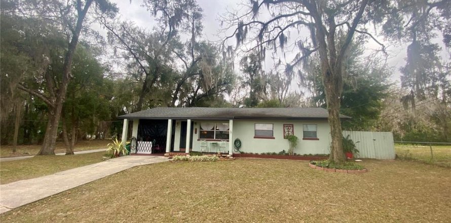 Villa ou maison à DeLand, Floride 4 chambres, 130.53 m2 № 1562512