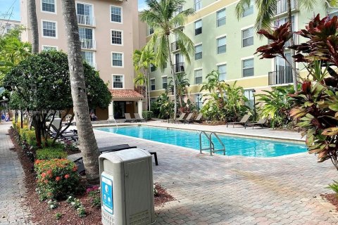 Condominio en venta en Hollywood, Florida, 2 dormitorios, 102.19 m2 № 1825929 - foto 7