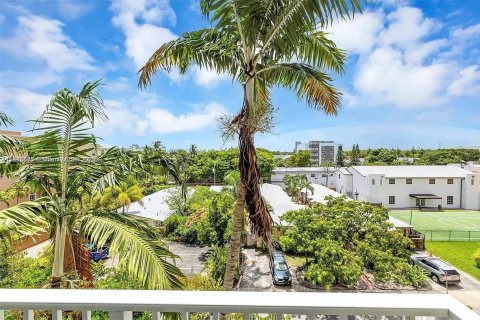 Condominio en venta en Hollywood, Florida, 2 dormitorios, 102.19 m2 № 1825929 - foto 22
