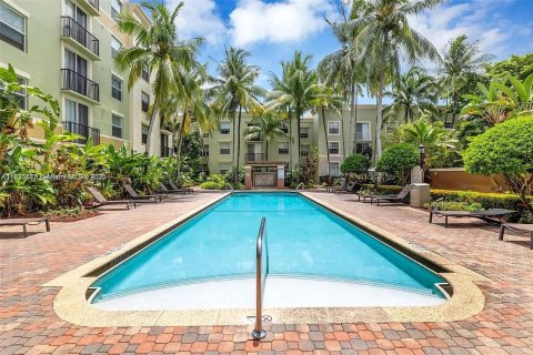 Condominio en venta en Hollywood, Florida, 2 dormitorios, 102.19 m2 № 1825929 - foto 6
