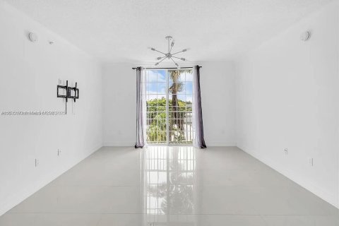 Condominio en venta en Hollywood, Florida, 2 dormitorios, 102.19 m2 № 1825929 - foto 20